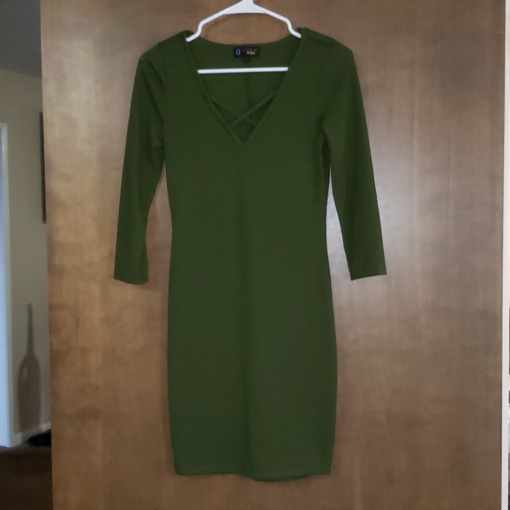 Half sleeved dress